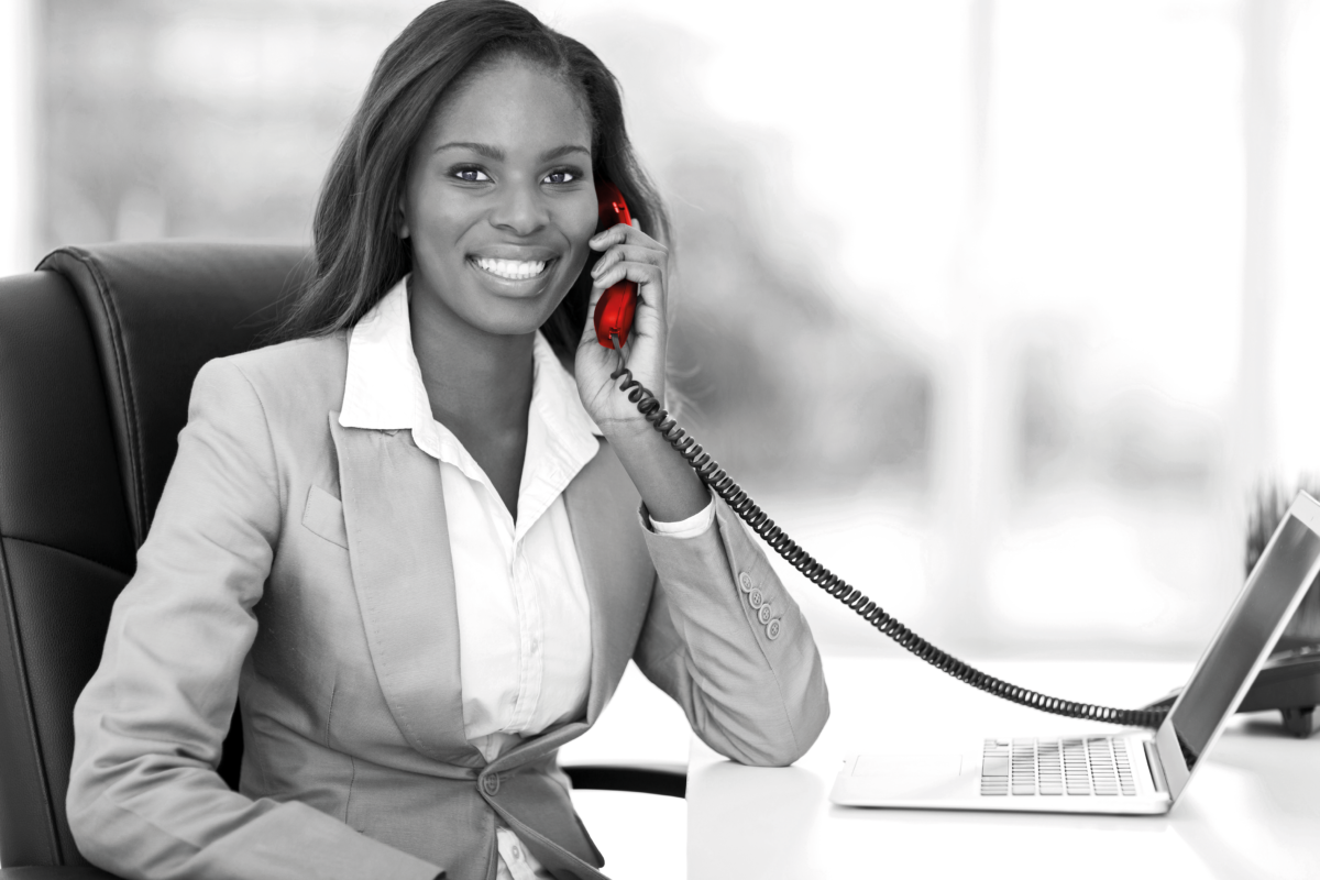 femme_dbs_telephonie_fixe femme_dbs_telephonie_fixe